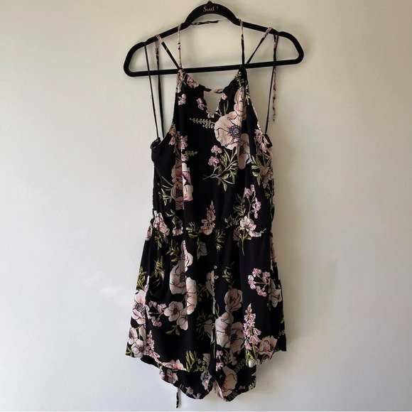 Angie halter backless romper floral print elastic waist black size 1X - Picture 1 of 9